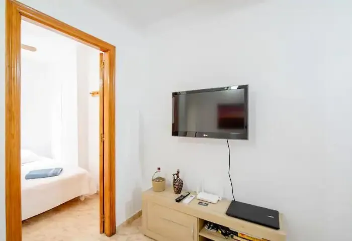 Inteiro Acolhedor Perto Da *